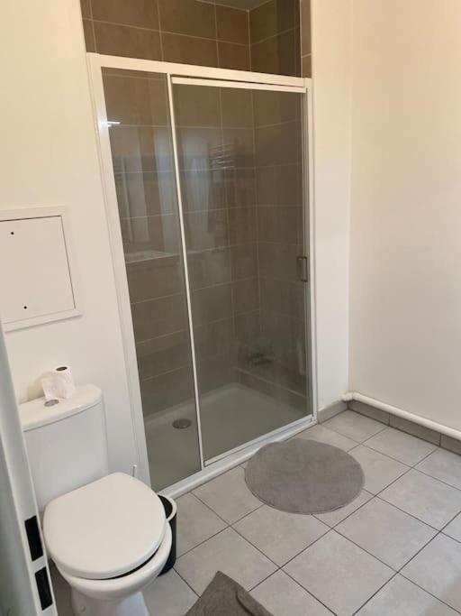 Grand Appartement Entier Situe A Aulnay-Sous-Bois Εξωτερικό φωτογραφία